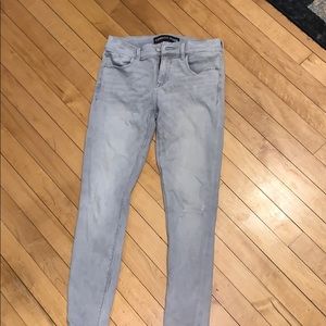 Women’s Express skinny jeans